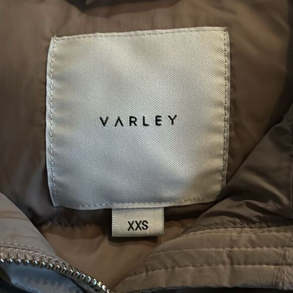 VARLEY Alena 700 Fill Power Down Puffer Jacket - Picture 8 of 10